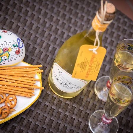 Na' Poesia B&B Di Charme Сант-Агата-де-Готи Экстерьер фото